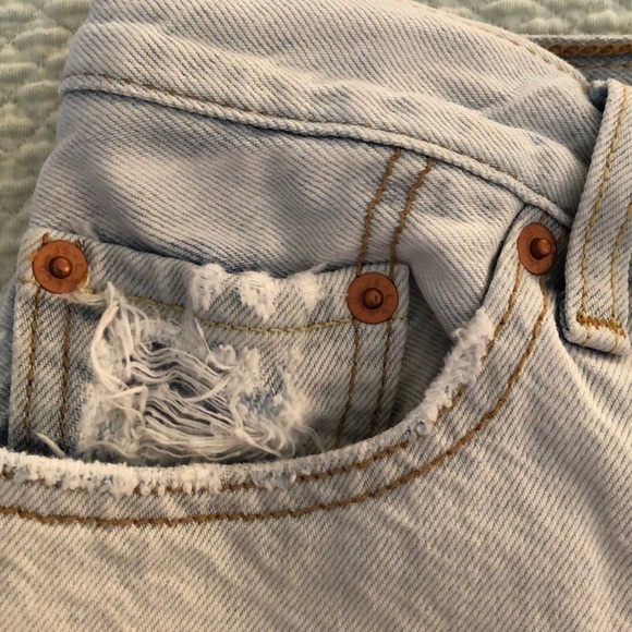 Levi’s shorts - Picture 5 of 6